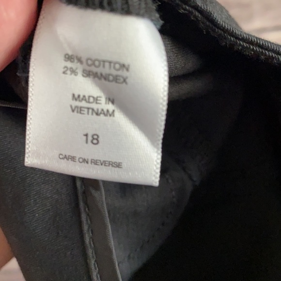 New York & Company black stretch skirt - Picture 5 of 6